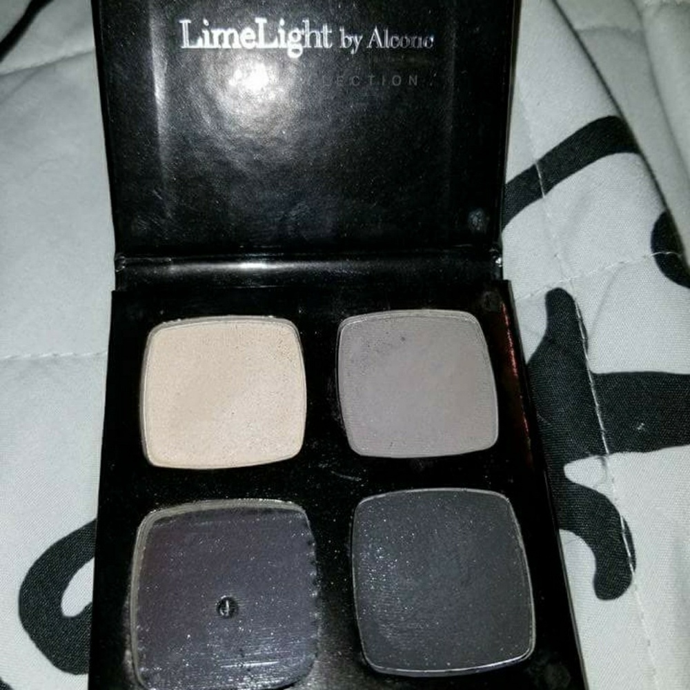 Eye shadows
